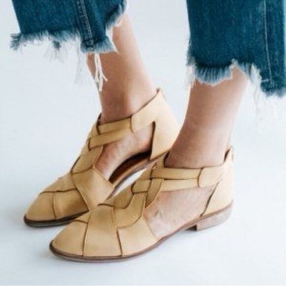 Free People Shoes - Free People Ivory Wanderlust Flat Sandal
